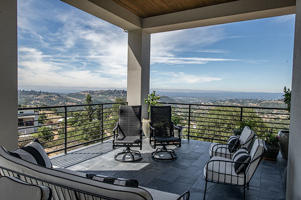 Crystal Drive [exterior view]