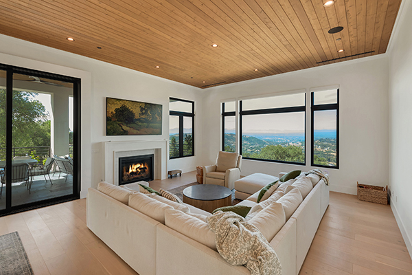 Crystal Drive [living room]